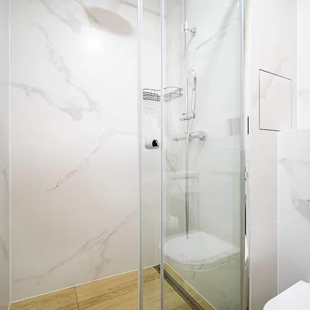 Noble With Style & Comfort *