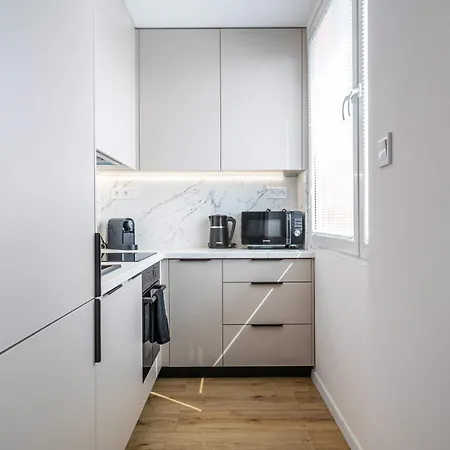 Noble With Style & Comfort Апартаменты