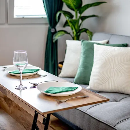 Апартаменты Noble With Style & Comfort