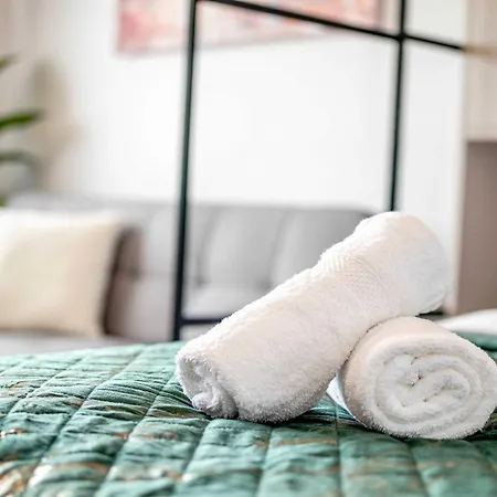 Noble With Style & Comfort *